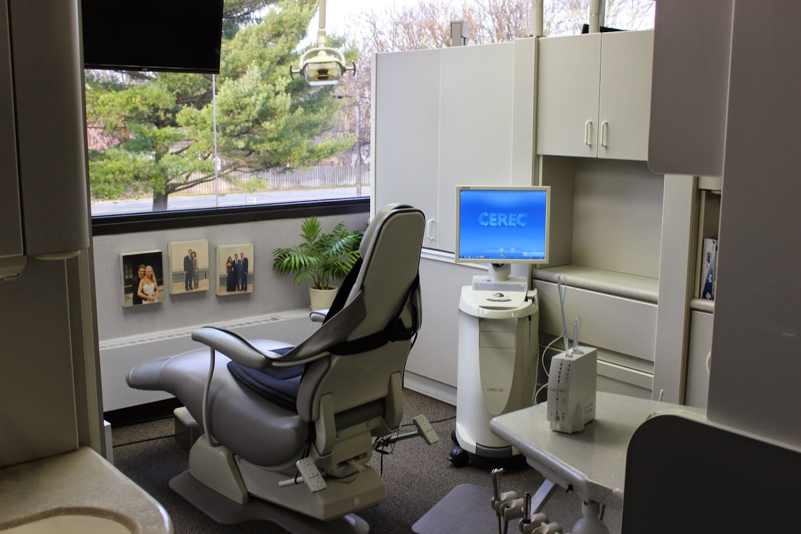 Dr. Thomas M. Pullman, D.D.S. in Bloomfield Hills