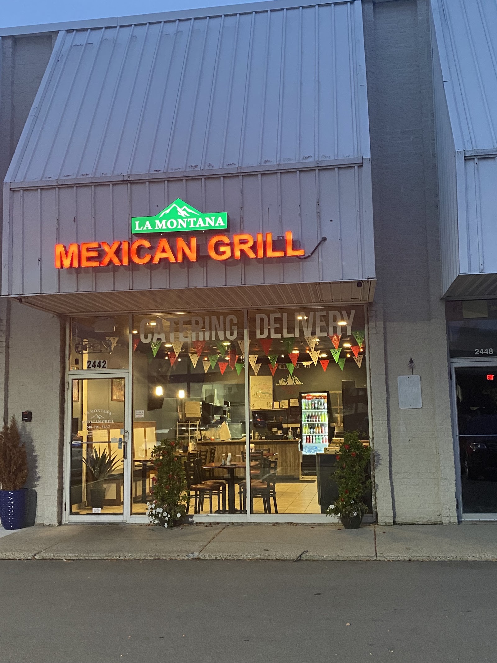 La Montaña Mexican Grill — photo