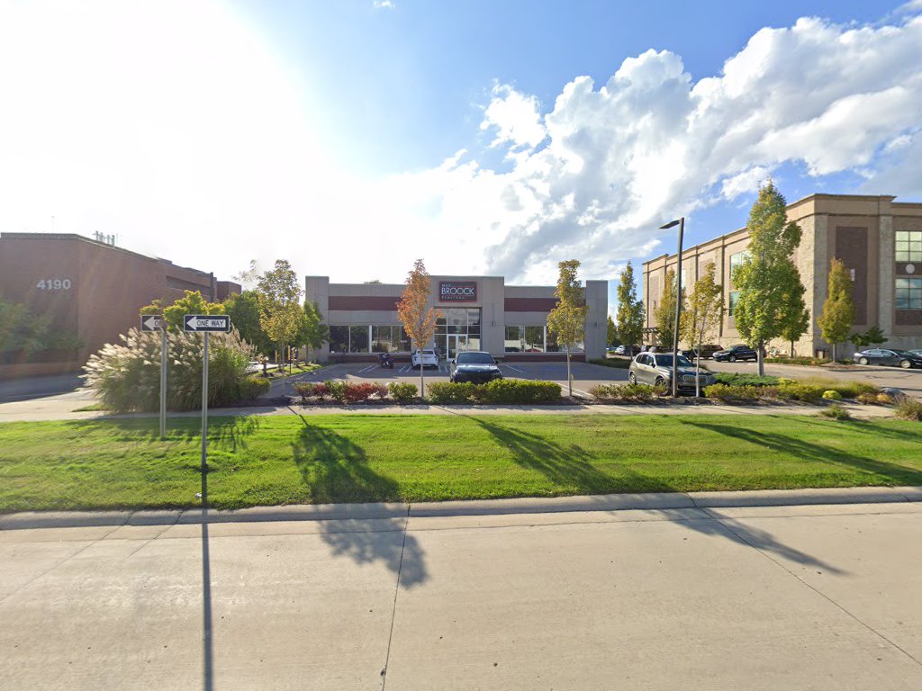 Rachael Abraham Realtor in Bloomfield Hills