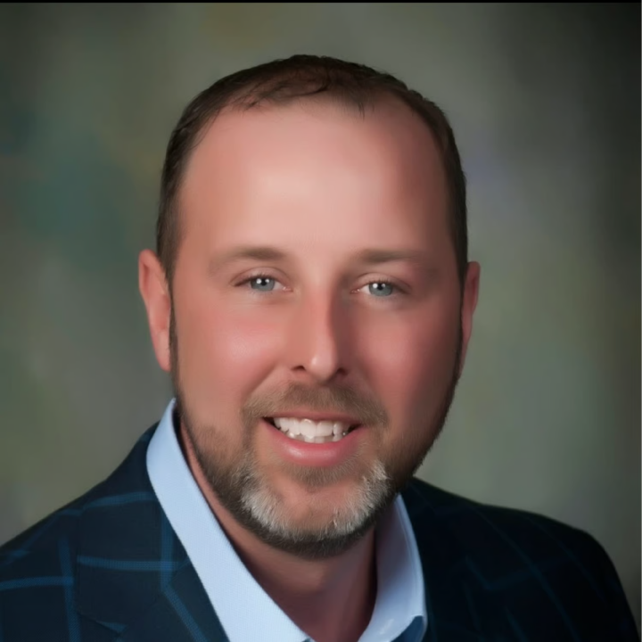 Real Broker, Robert Torrey — photo