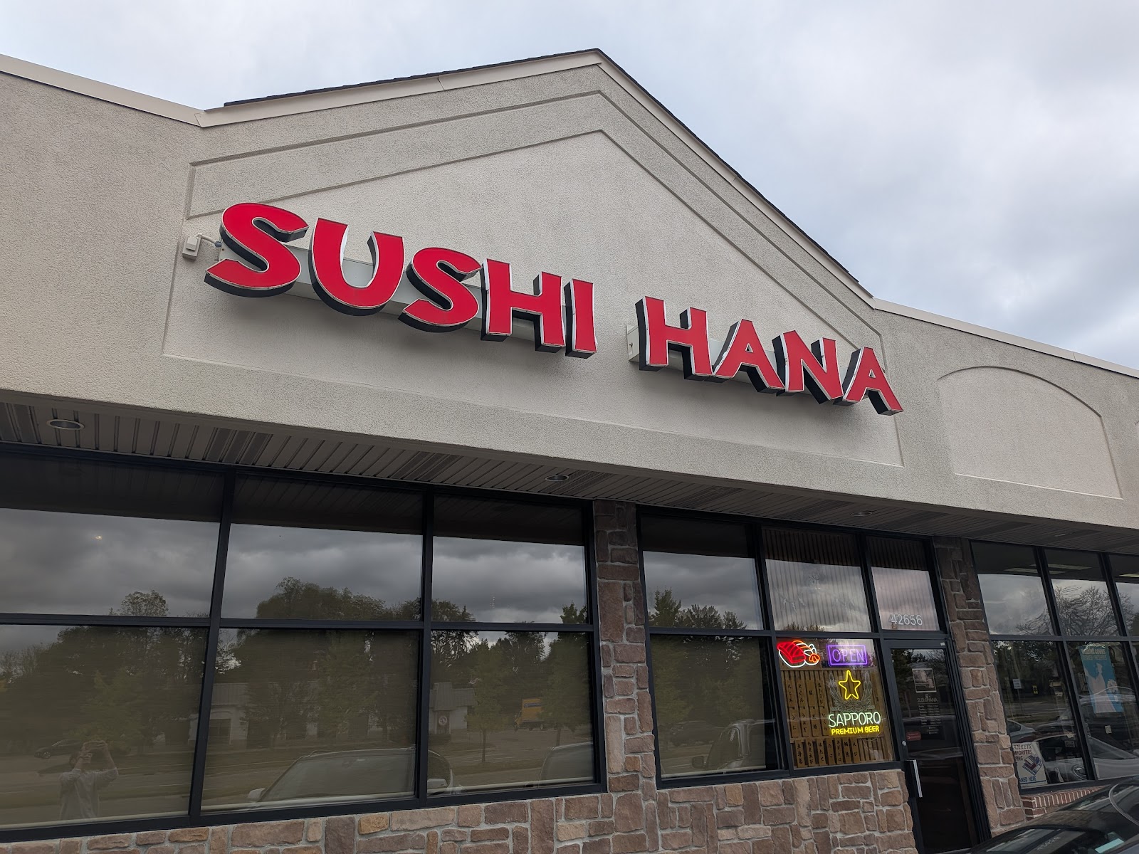 Sushi Hana in Bloomfield Hills